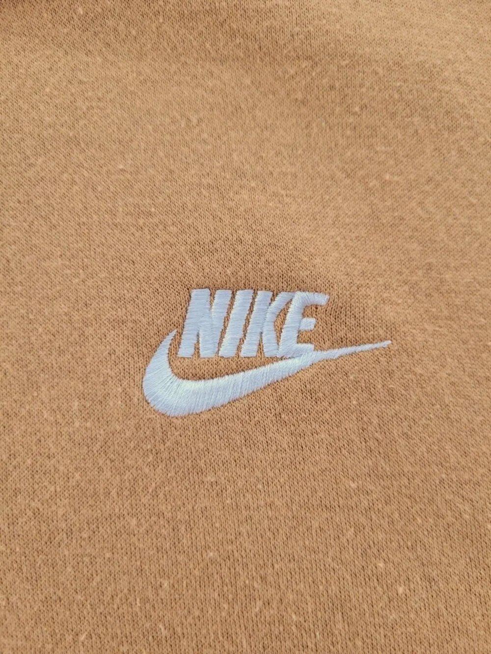 Nike Men's Sportswear Club Crewneck Sweatshirt in Flax
